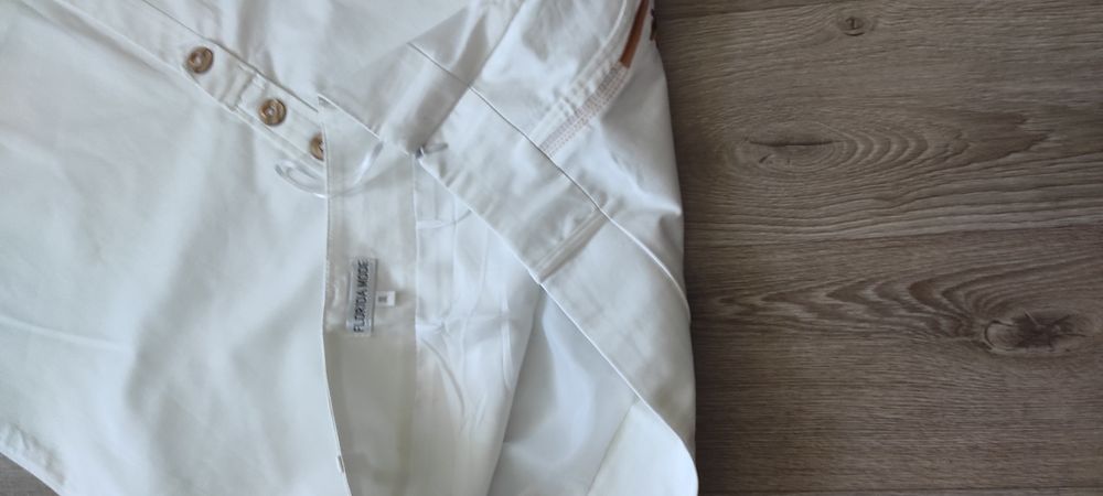 Новая белая юбка с подкладкой с вышивкой 48 размер