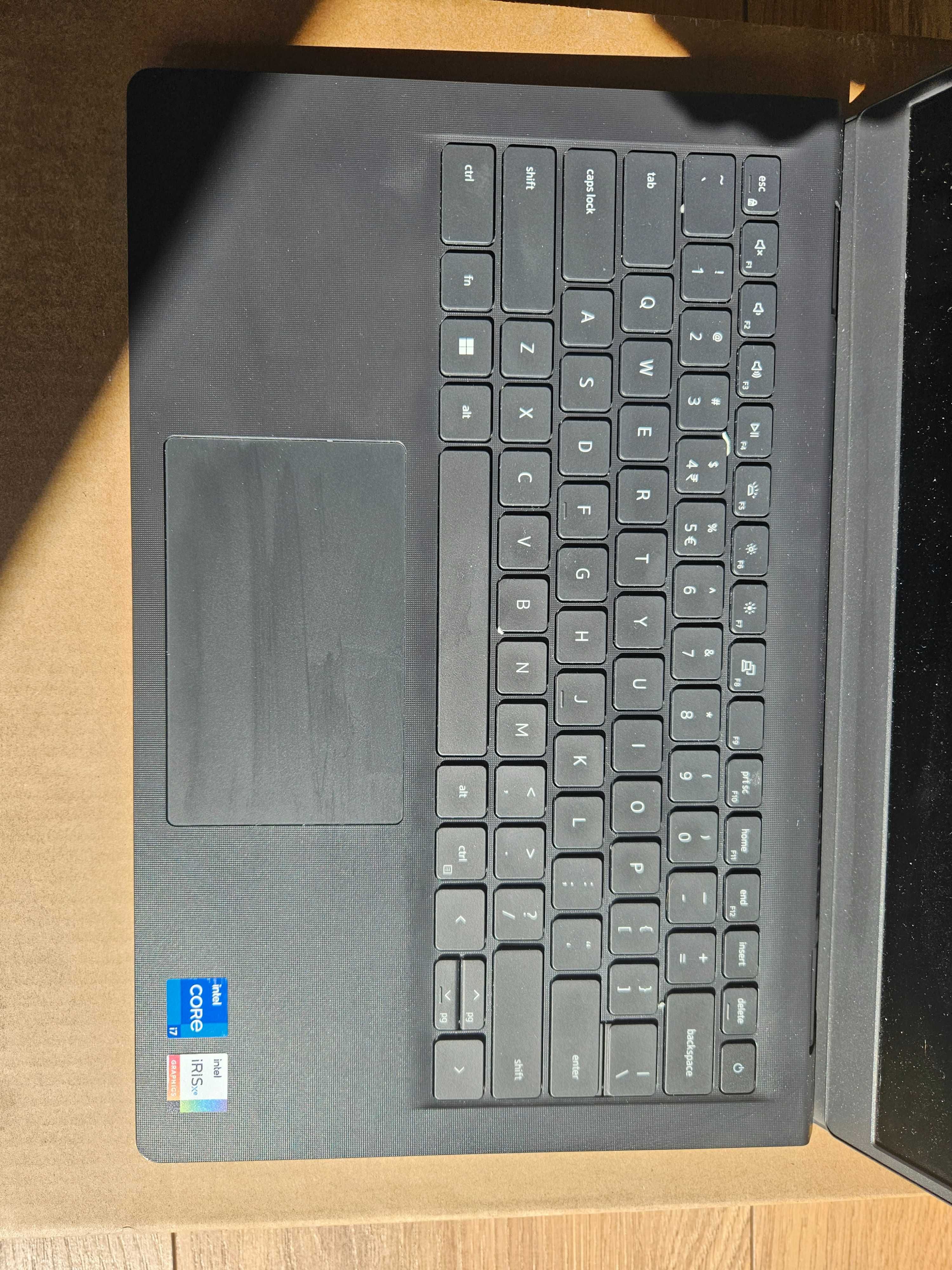Laptop DELL Vostro i7 16GB RAM 512 GB