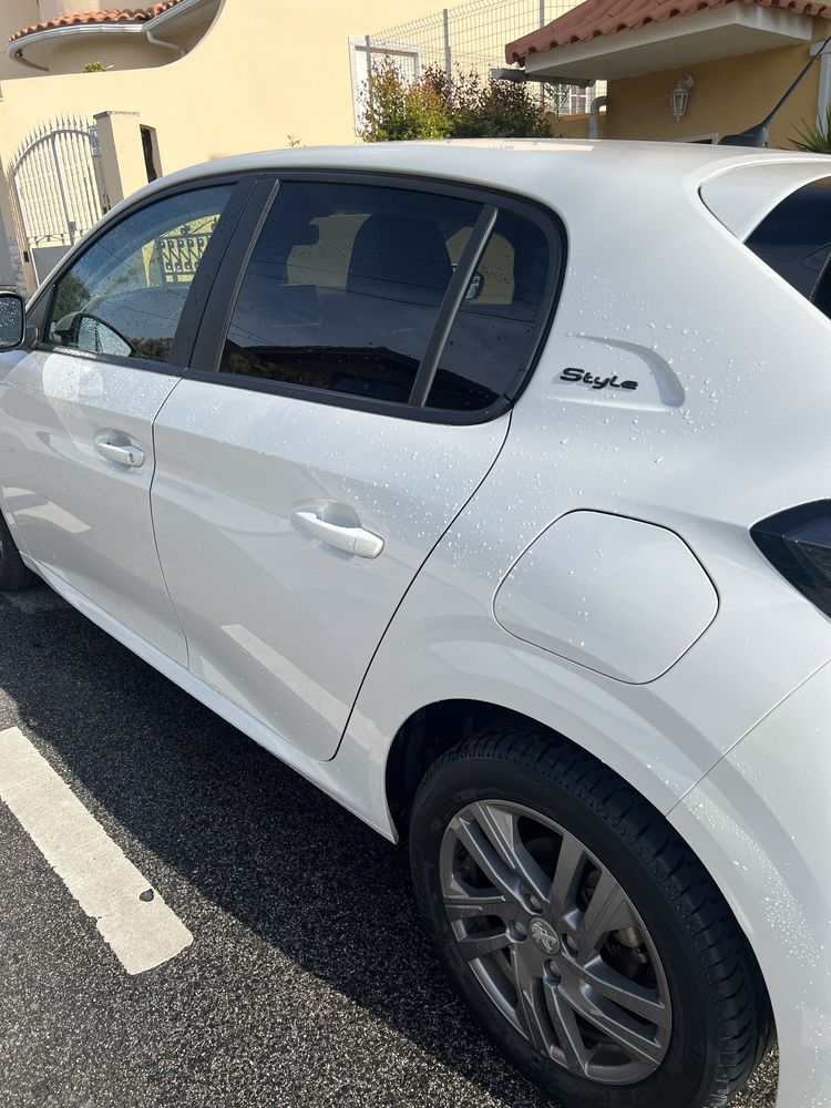 PEUGEOT 208 STYLE (2021)