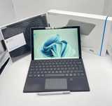 Microsoft Surface Pro – Wydajny 2-w-1 z 4K Touchscreenem