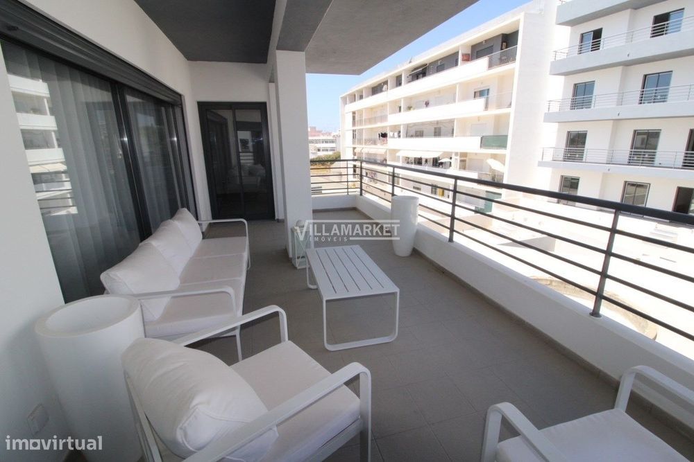 Exclusivo T3 em Condomínio Novo com Piscina, jardim e  Garagem  em Olh