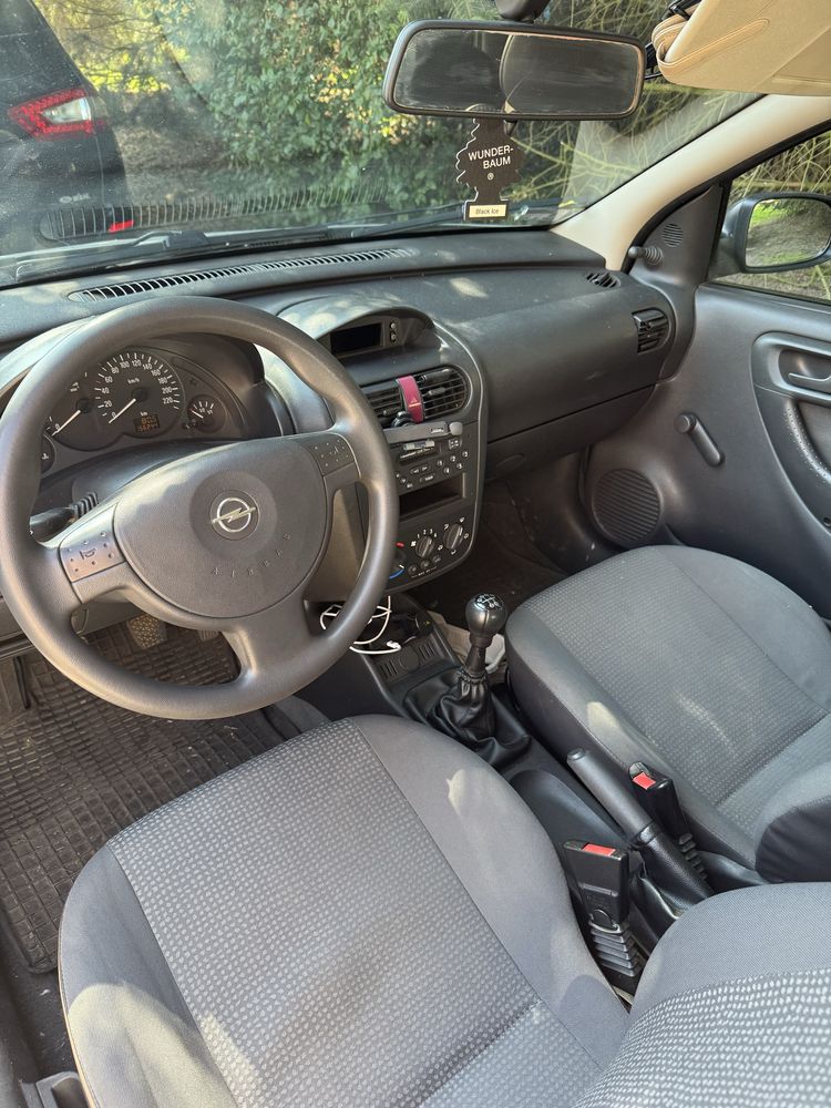 Opel Corsa 1.0 benzyna 2002 rok manual