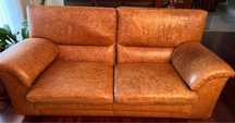 Sofas em pele genuina camel.Tranporte por conta do comprador.