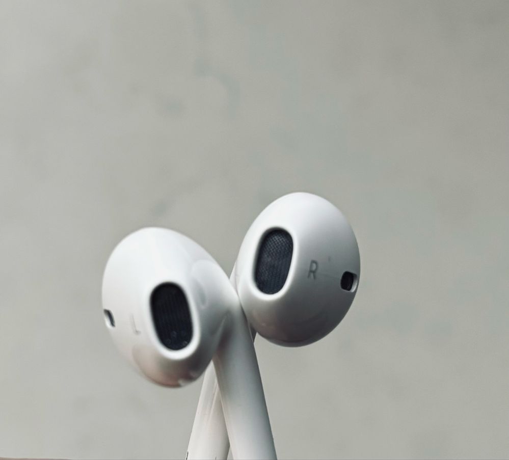 EarPods (conetor Lightning)