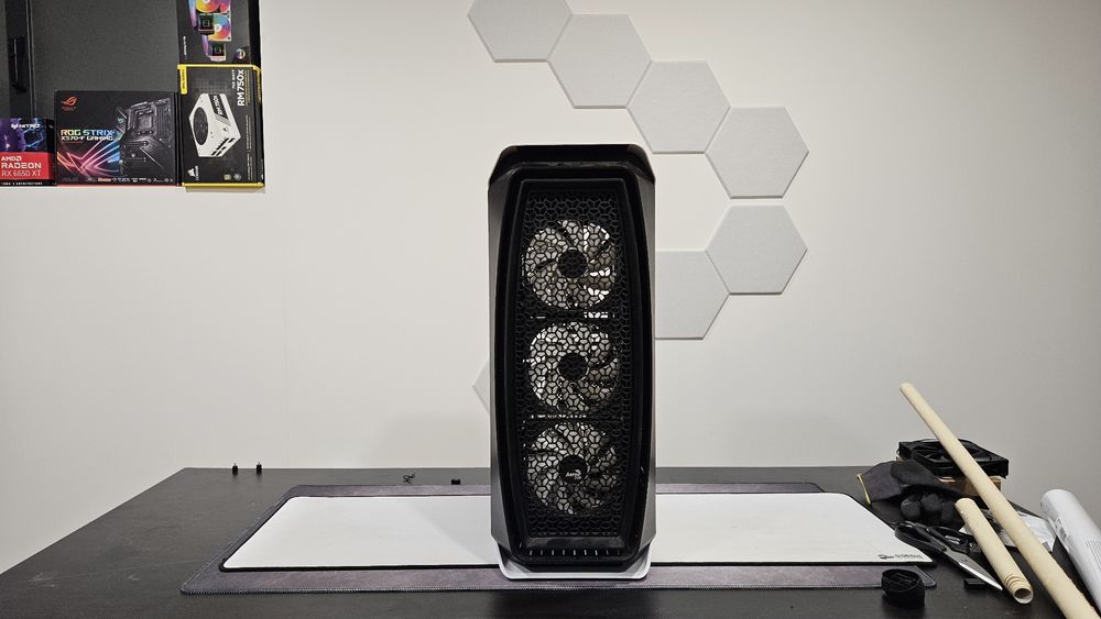 Aerocool Computer Case (6 Fans Included)64741039699587121