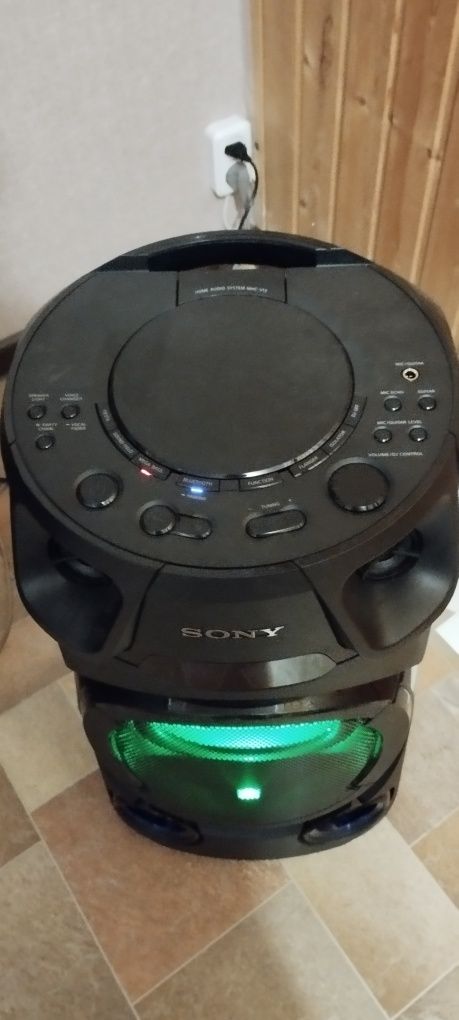 Продам SONY MHC-V13