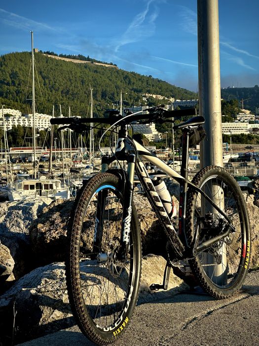 Bicicleta Scott Scale 910 - Carbono