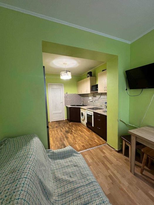 В продаже трехкомнатная квартира на Черемушках.