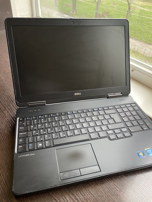 Ноутбук Dell Latitude E5540 в робочому стані