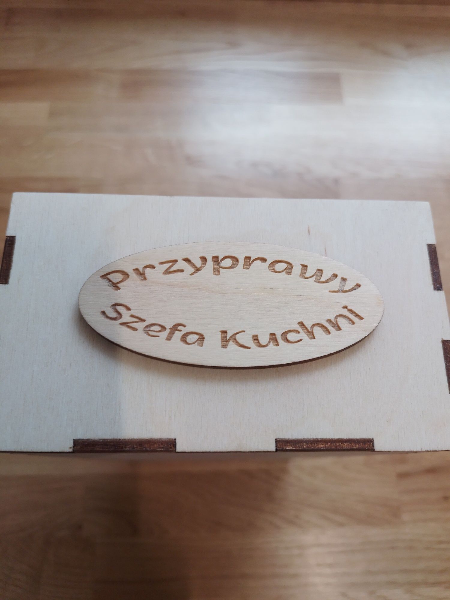 Segregator na przyprawy .