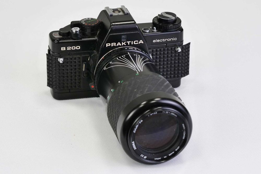Praktica B200 + Obiektyw Sigma 55-200mm 1:4~5,7