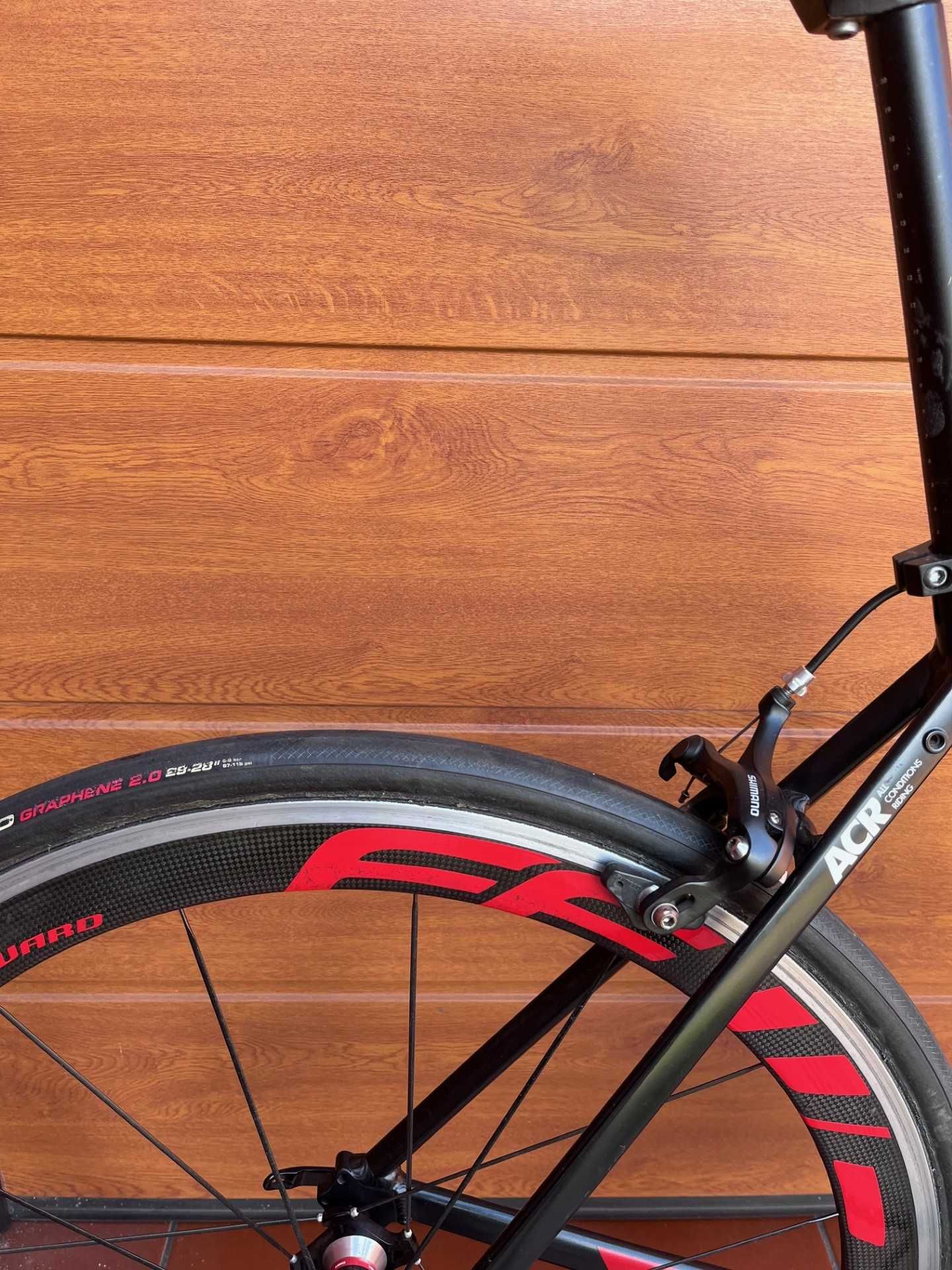 Rower szosowy B'twin triban 520 btwin szosa karbonowe koła i widelec