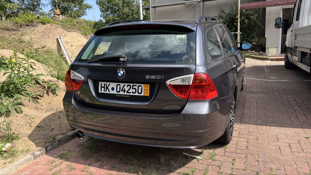 BMW  e91  320I 04/12/2006.