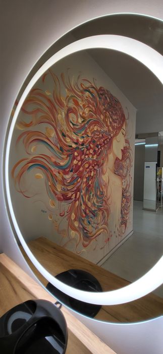 Pintura artística em parede.