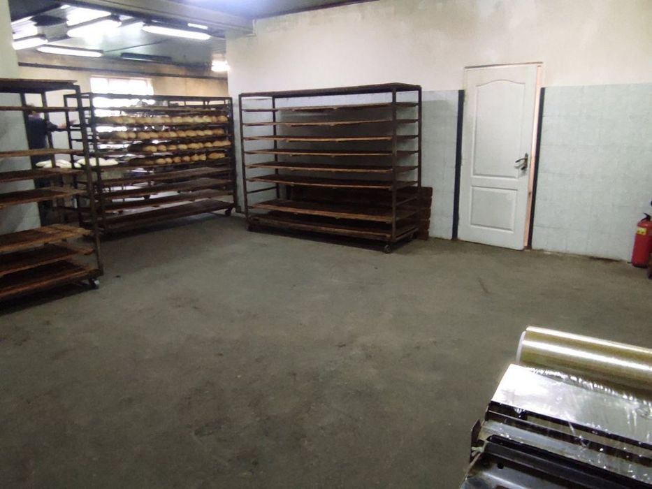 Продаж або оренда приміщення в м. Городенка. Комерційна нерухомість.