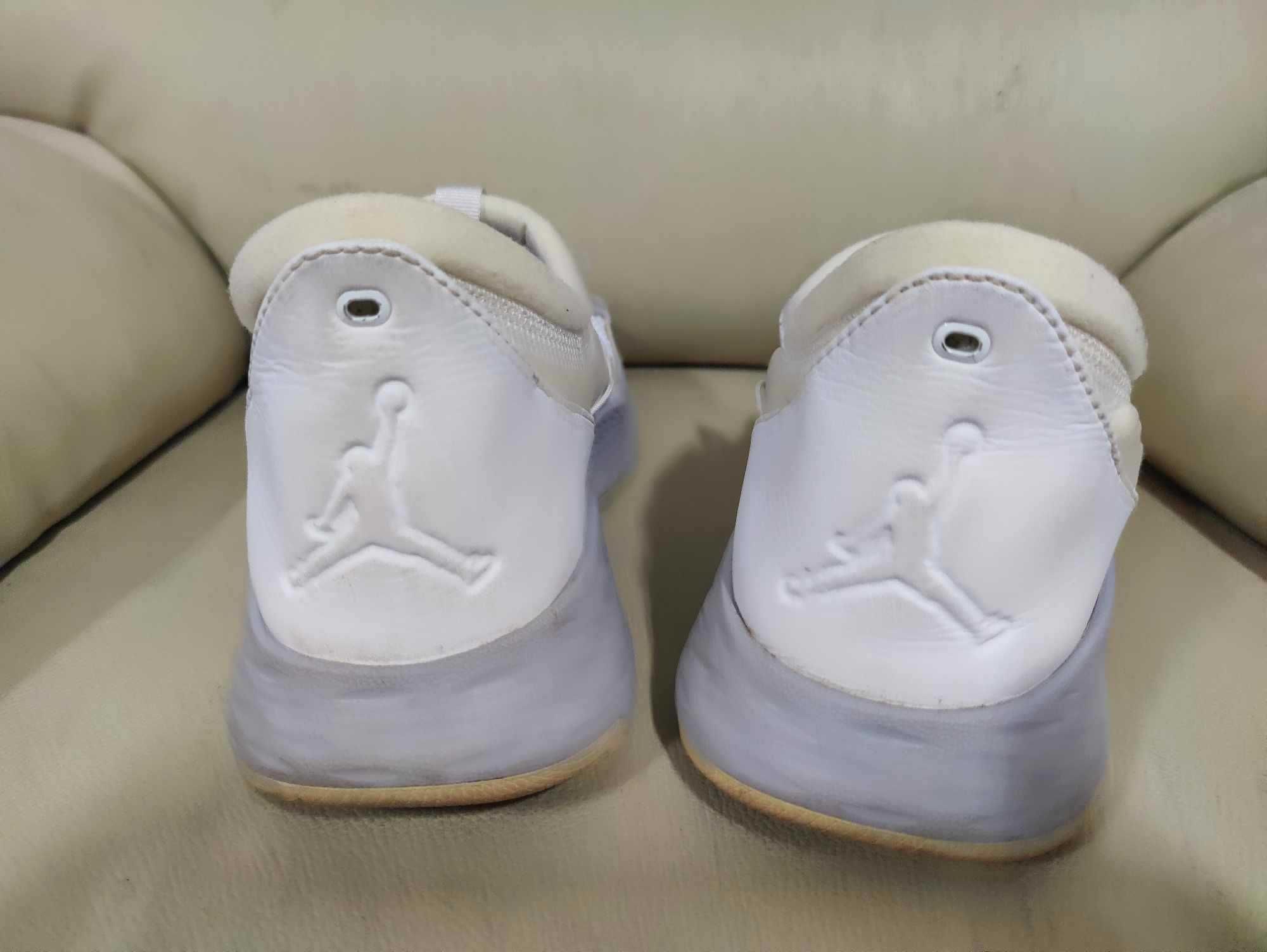 Nike Air Jordan Formula 23 tam. 42