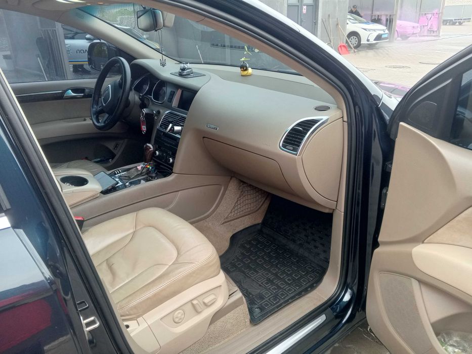Авто audi q7 продажа