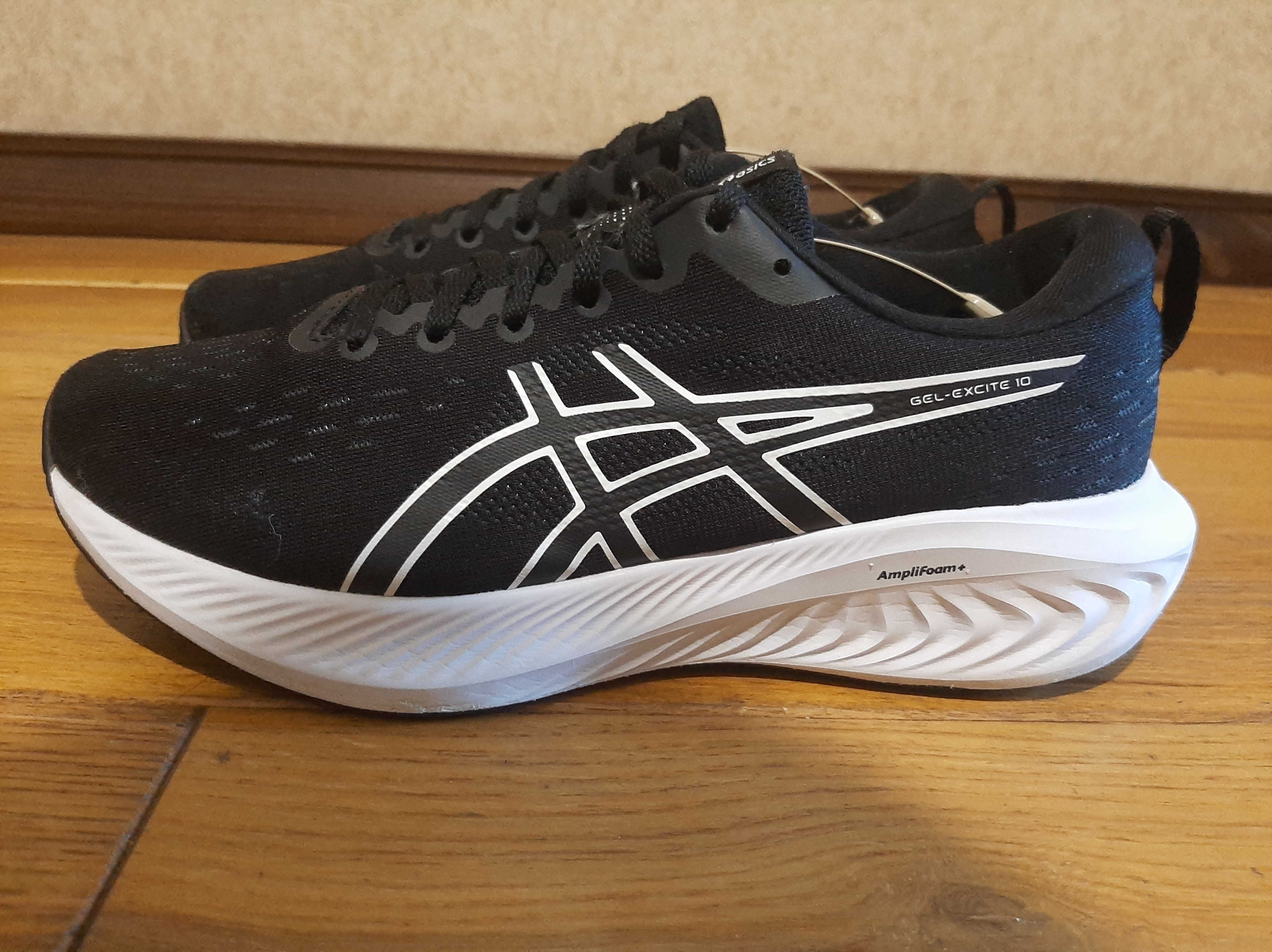 Беговые кроссовки Asics GEL-EXCITE 10  Оригинал