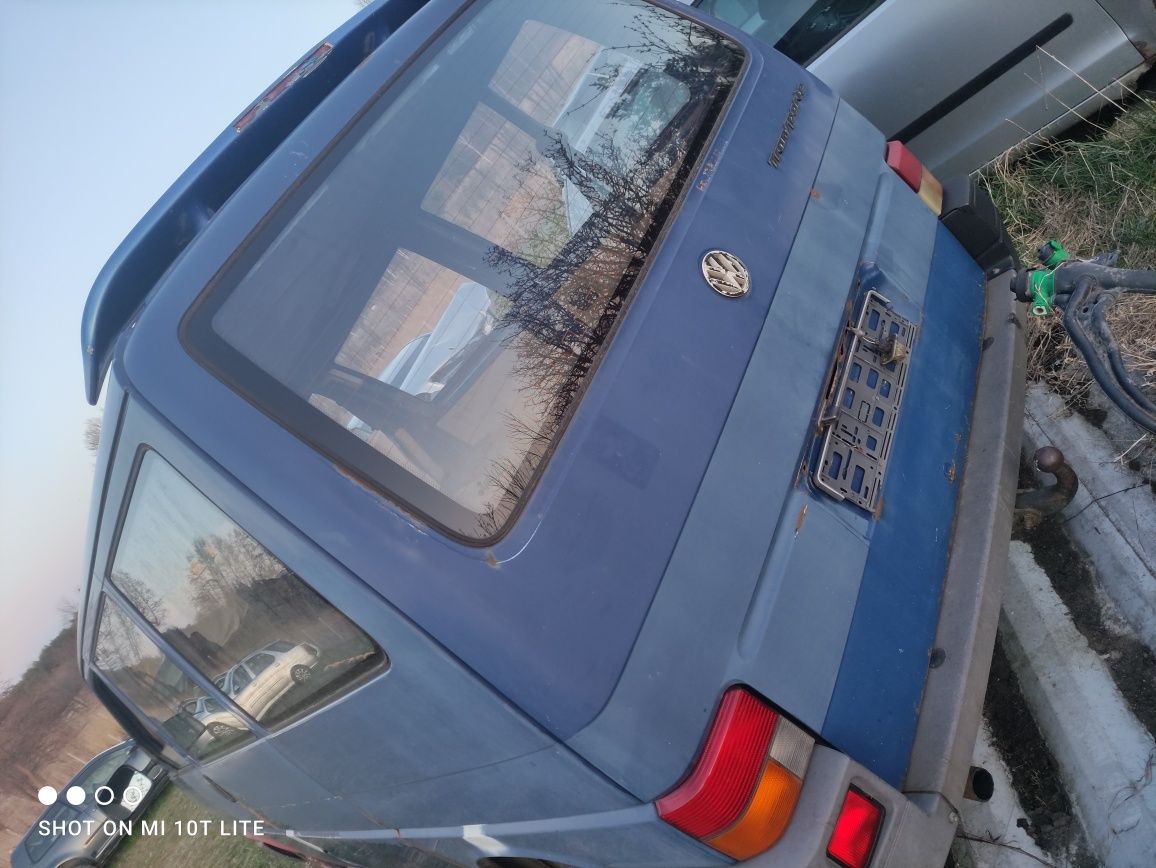 Volkswagen Transporter T4 1.9d na części