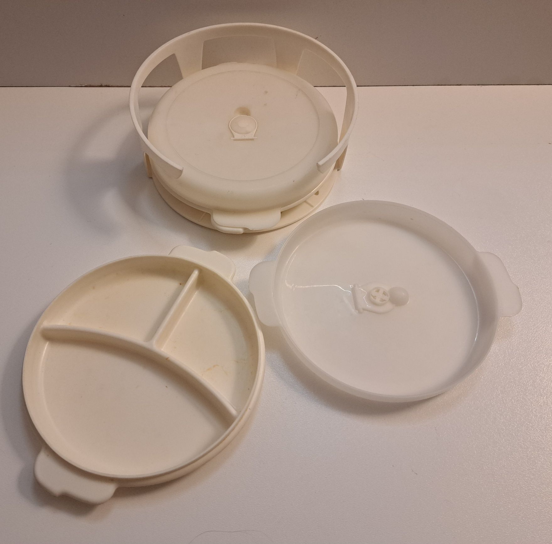 2 pojemniki plastikowe na lunch obiadowe do mikrofali prl