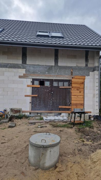 Drzwi wejściowe i brama garażowa techniczna