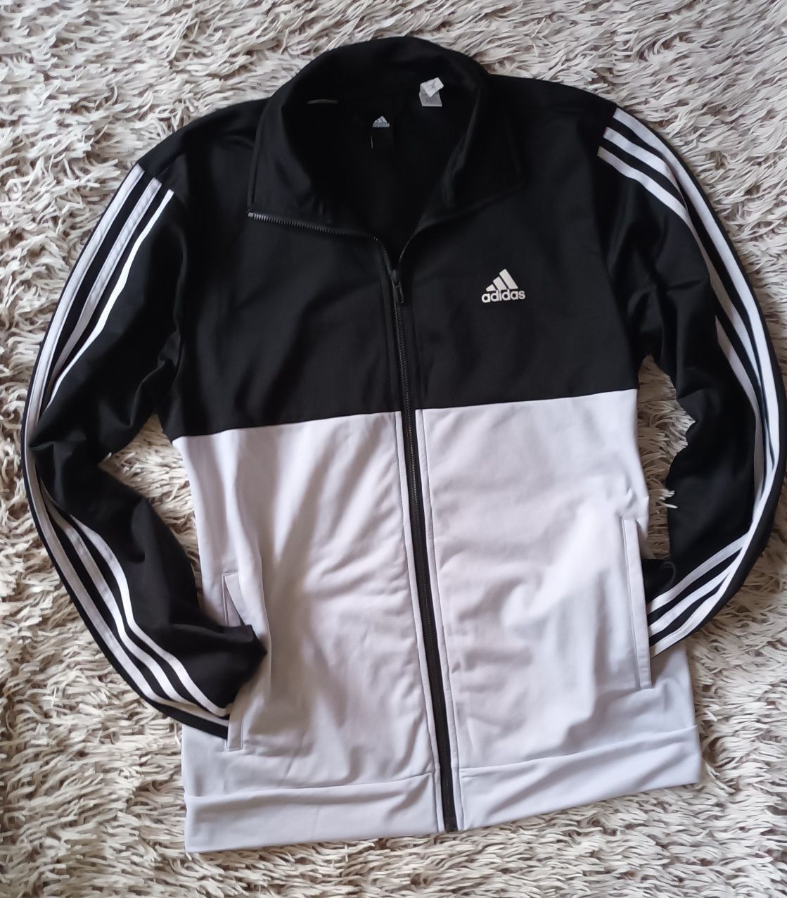 Bluza firmy  Adidas