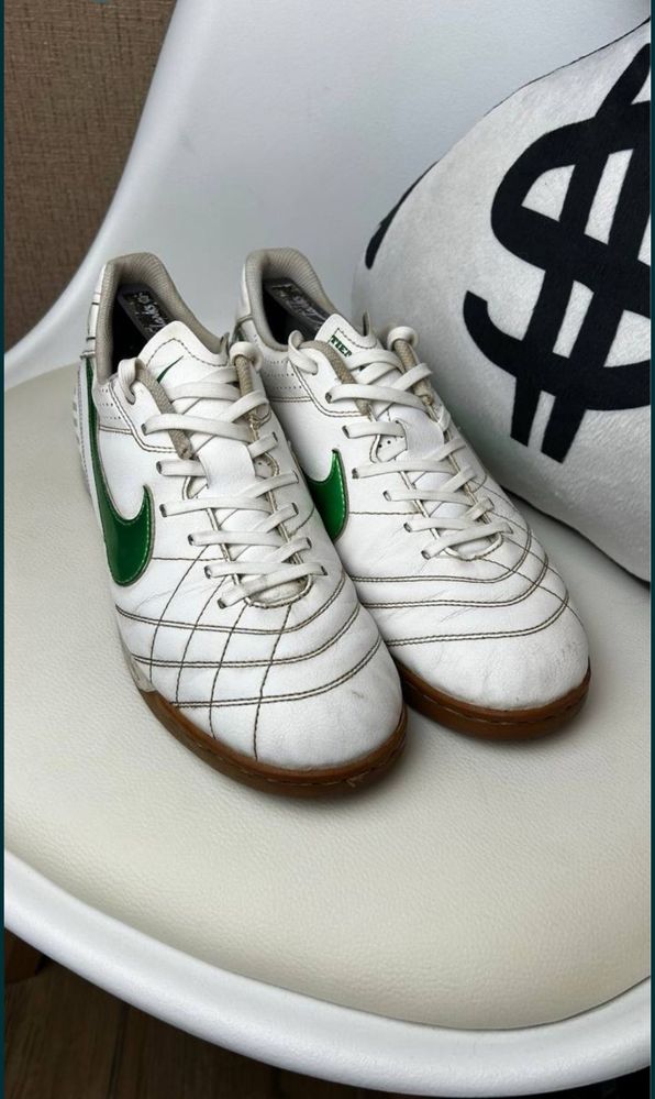 Сороконожки nike tiempo