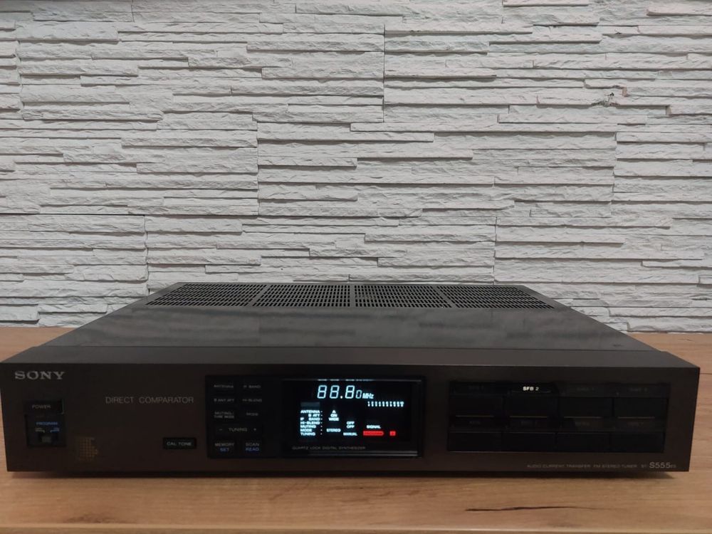 Tuner radiowo cyfrowy Sony ST-S555S