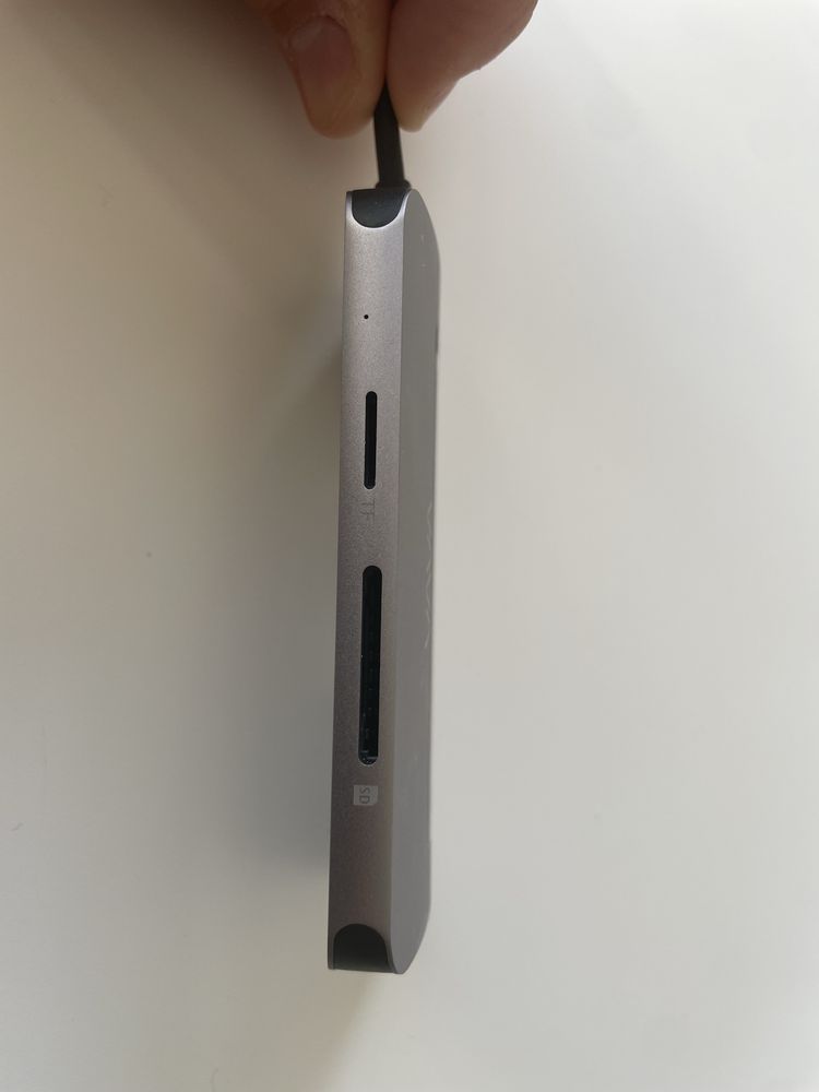 Adaptador USB C - HDMI; RJ45; USB A