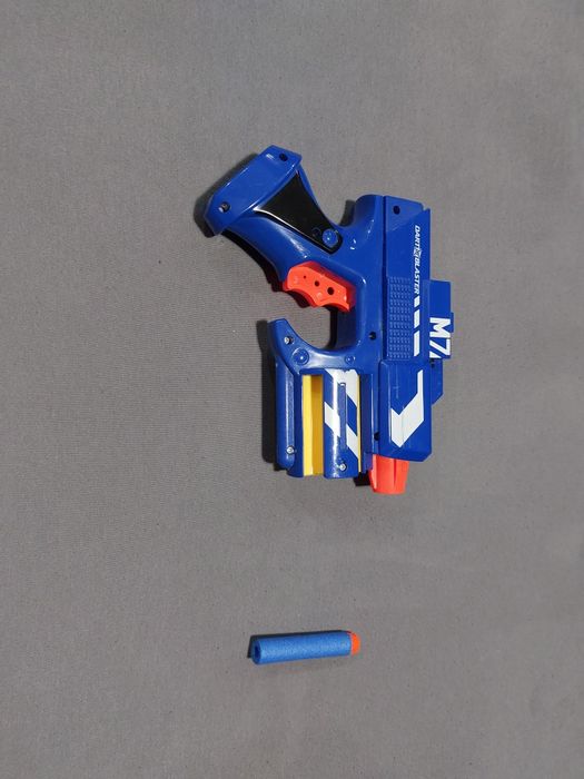 Pistolet zabawkowy na strzałki piankowe