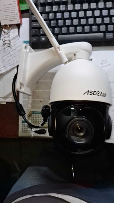 Câmara de Vigilância externa muito boa de preferencia para armazem.