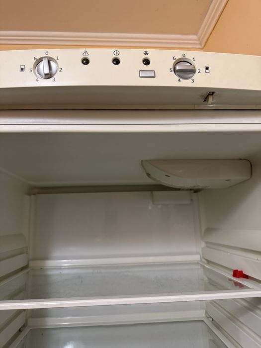 Продам холодильник Electrolux