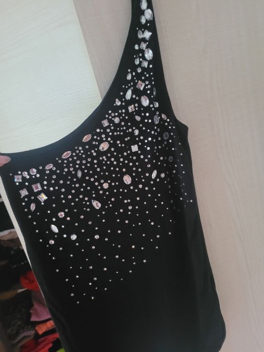 Bluzka na jedno ramię New Yorker