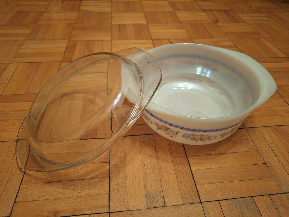 Francuskie naczynie żaroodporne Arcuisine, nowe, 2.4 litra, retro