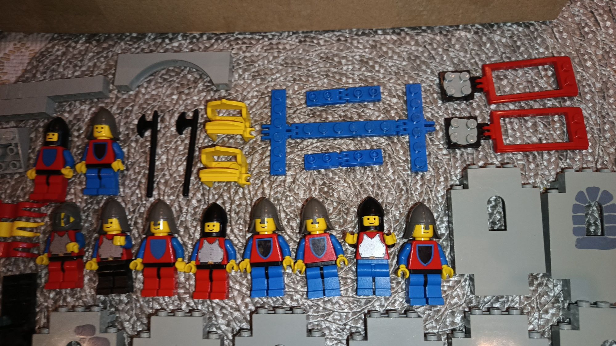 Lego figurki rycerze castle panele zamków old Grey ludziki siodła kg