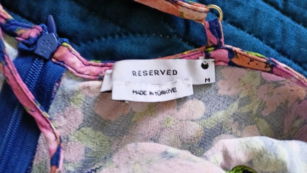 Długa sukienka Reserved