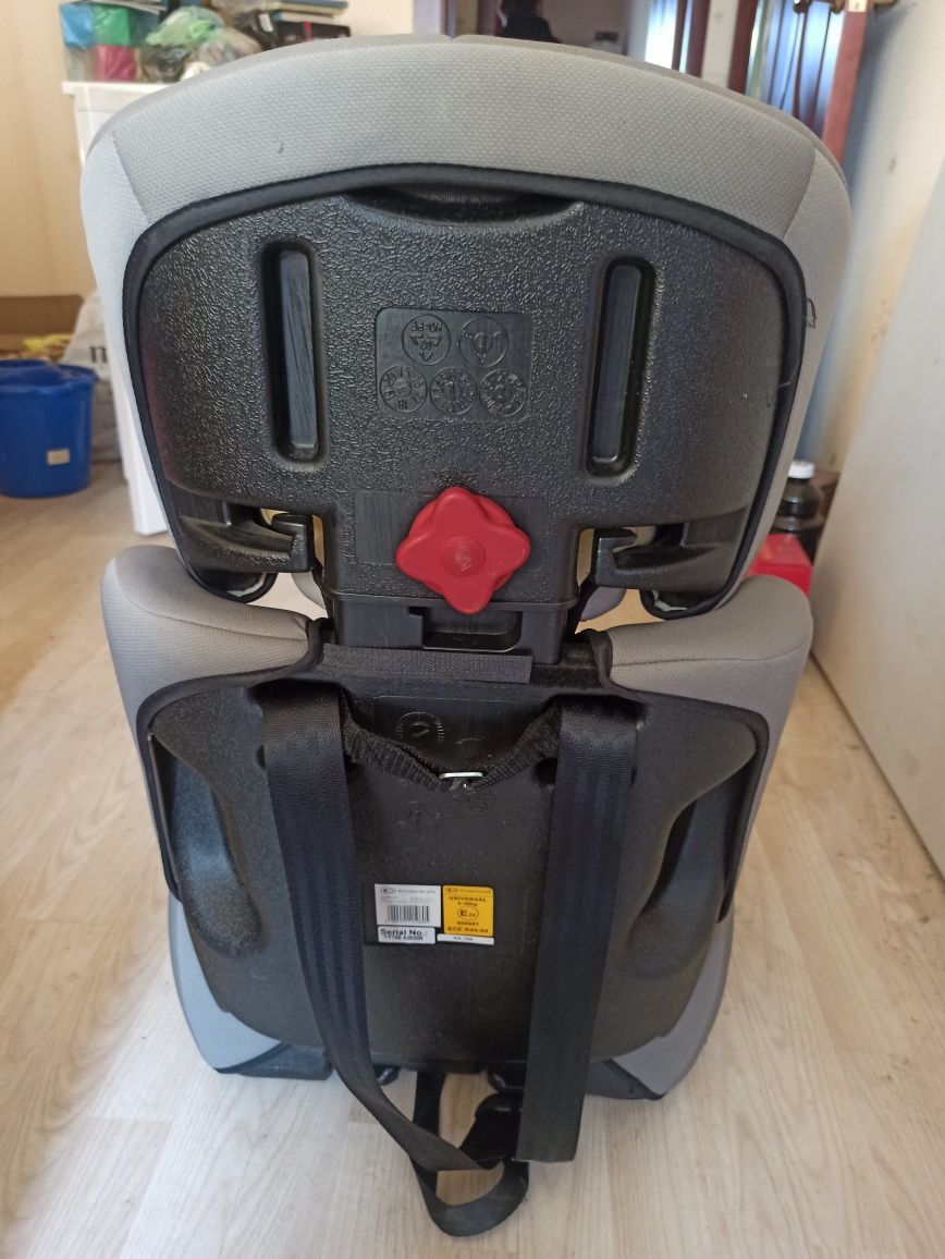 Дитяче автокрісло Kinderkraft Comfort Up KKCMFRTUPGRY00, 9-36 кг
