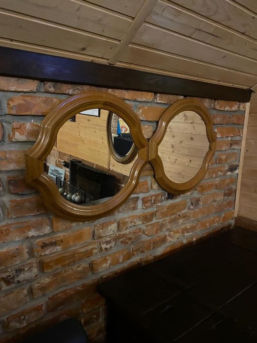 Дзеркало, дубова рамка