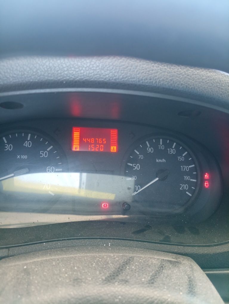 Renault Kangoo ..