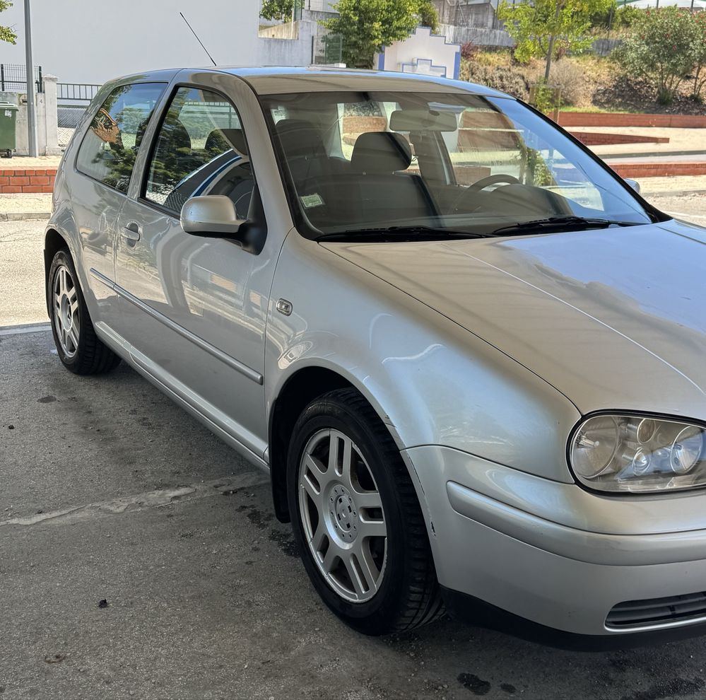 Volkswagen Golf 1.6 75cv