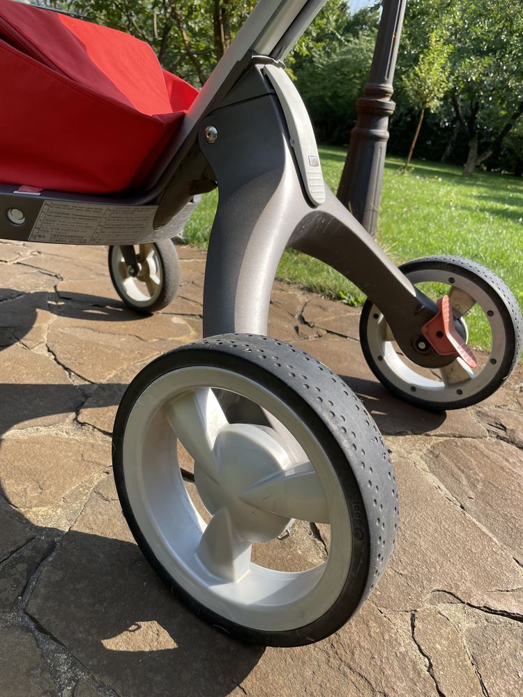 Коляска Stokke 3 в1 ( з автокріслом)