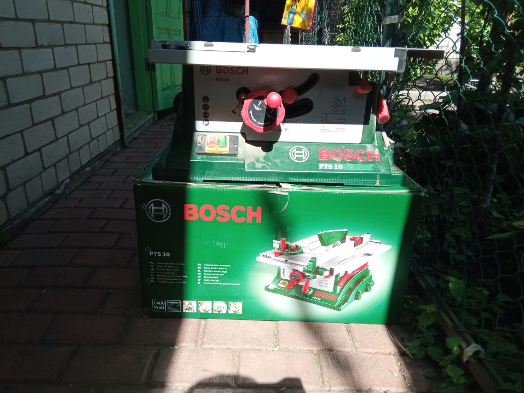 Настільна пила Bosch PTS-10