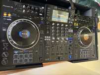 Pioneer xdj-xz with balck flying case