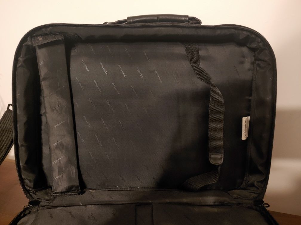 Torba na laptopa Toshiba