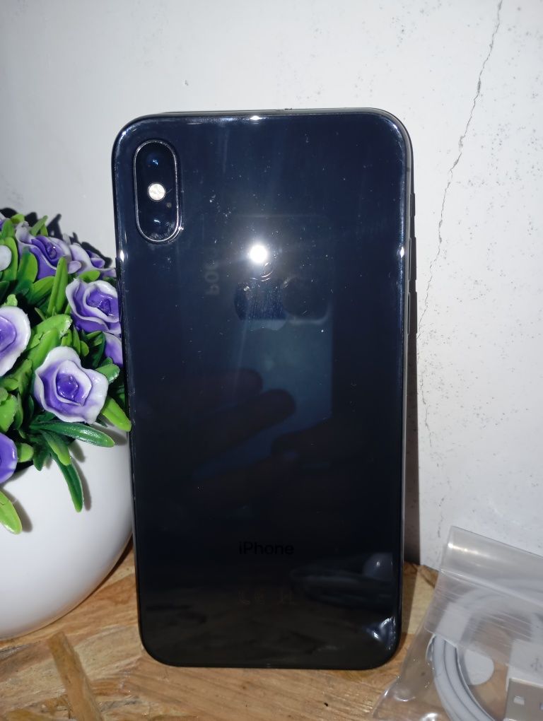 iPhone X 64GB em ótimo estado