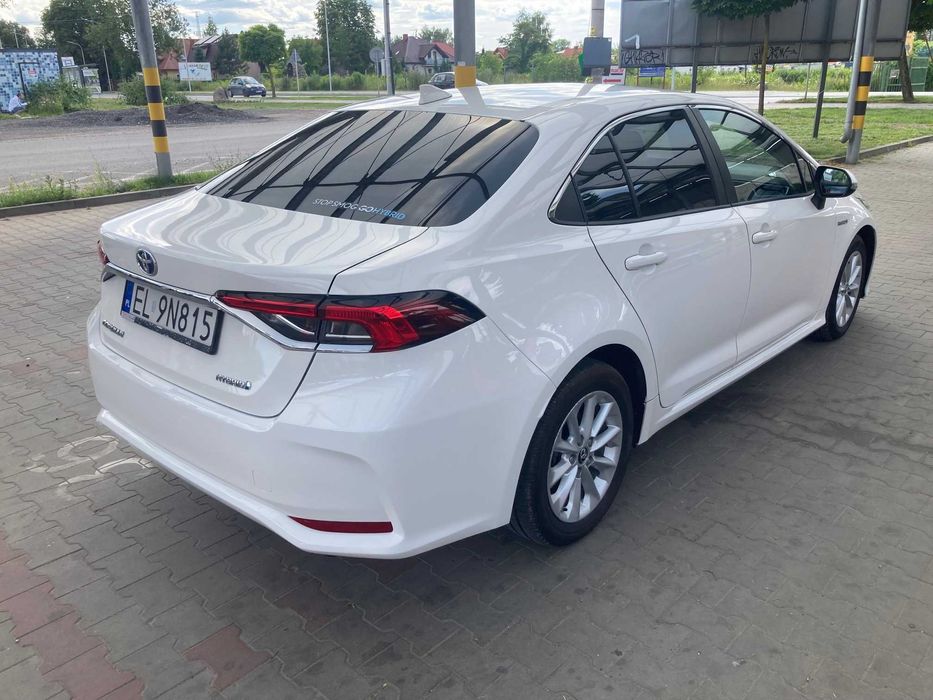 Wynajem najem Toyota Corolla 1.8 HSD hybrid / LPG