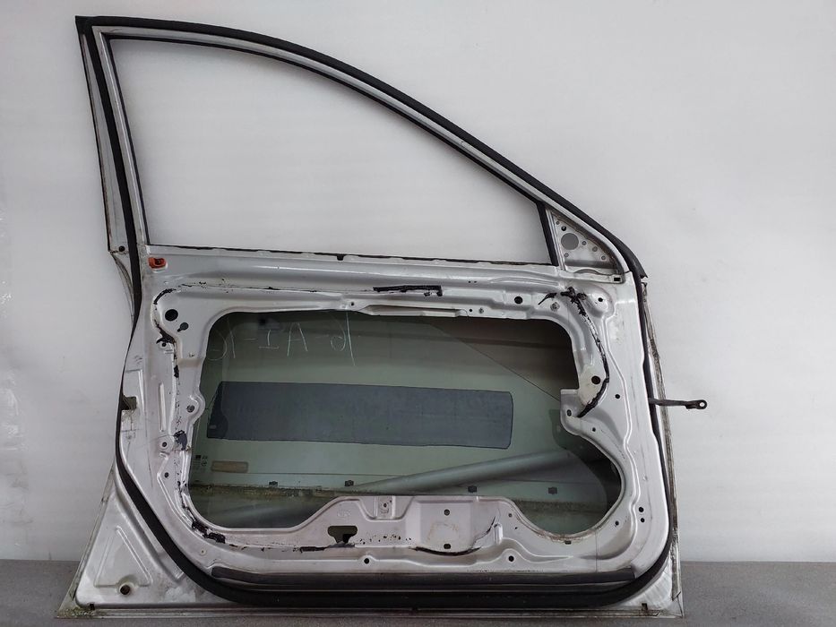 Porta frente esquerda KIA Cerato (LD)