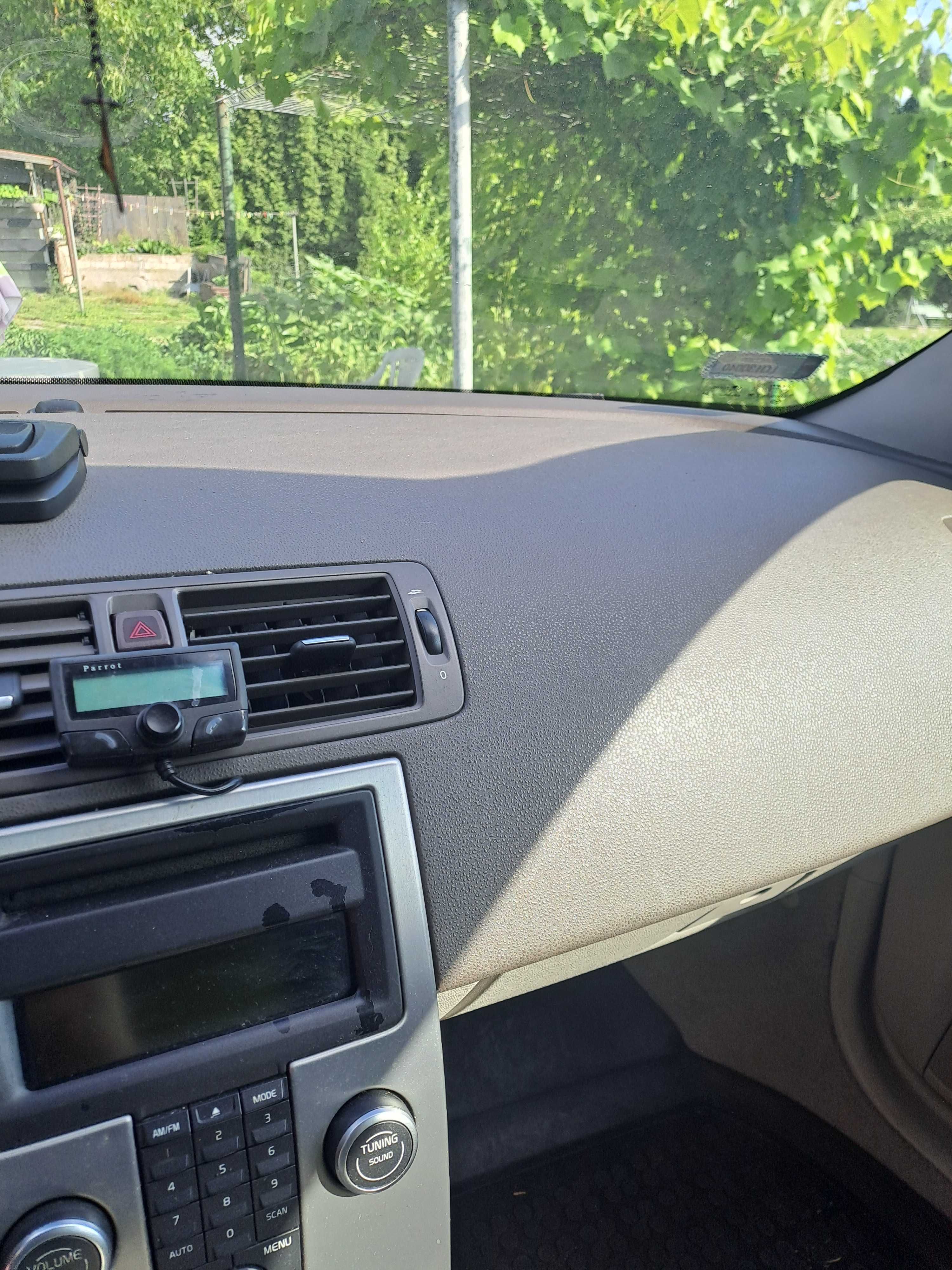 Volvo v50 2.0.d 2008 r. uszkodzona skrzynia.