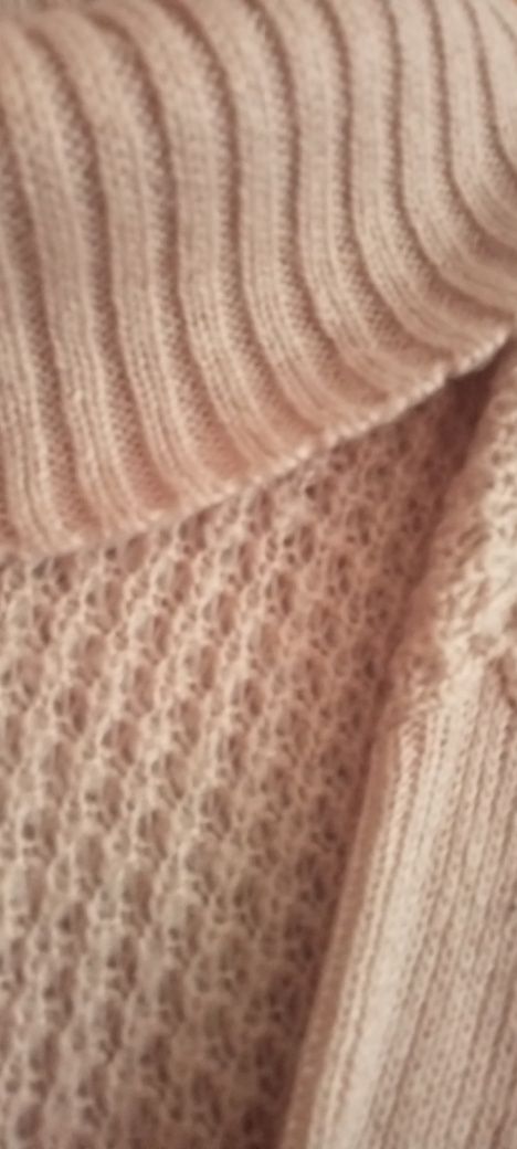 Sweter z golfem moher z wełną