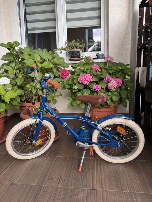 LEKKI 7,3 kg ALUMINIOWY Rower dziecięcy Btwin 900 City 16 cali